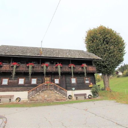 Beautiful Holiday Apartment In A Renovated Farmhouse In Fresach Carinthia Exteriör bild